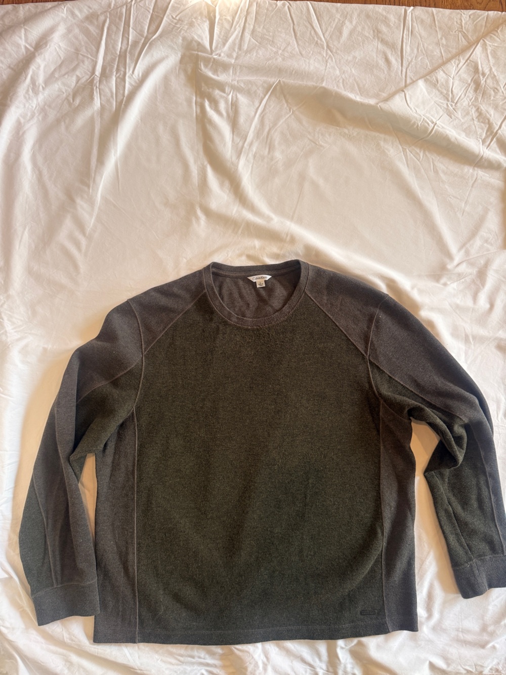 Men's Y2K calvin klein Crewneck Sweater in Dark Olive Large